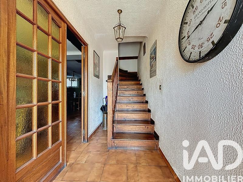 Maison - 260 m² - 8 pièces