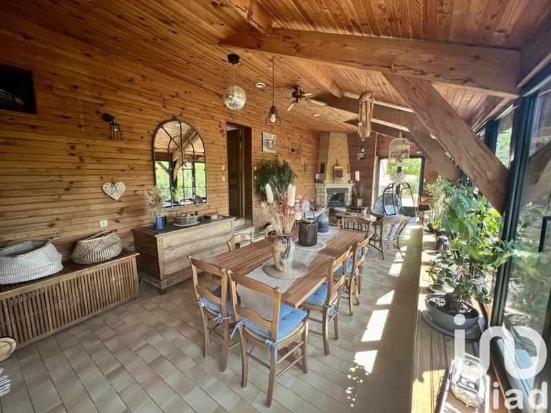 Maison - 200 m² - 7 pièces