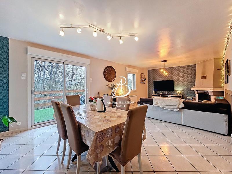 Maison - 102 m² - 5 pièces