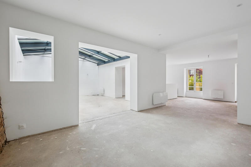 Maison - 210 m² - 10 pièces