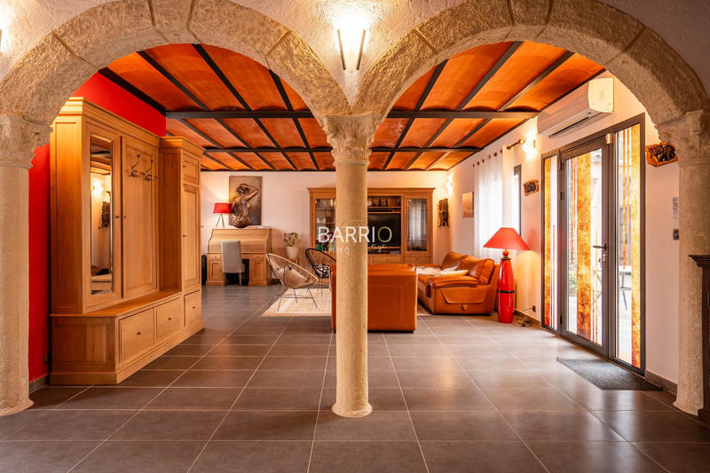 Mas - 213 m² - 4 pièces