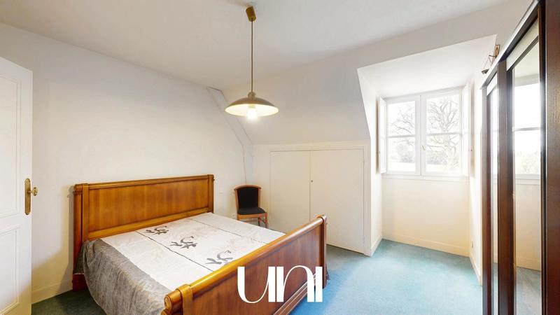 Maison - 190 m² - 7 pièces