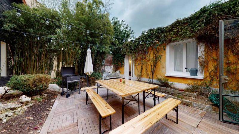 Chambre - 15 m² - 14 pièces