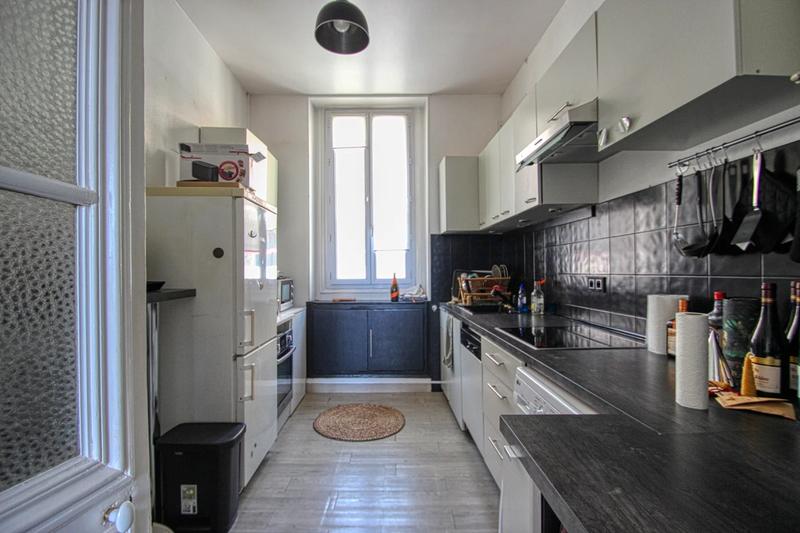 Appartement - 90 m² - 4 pièces