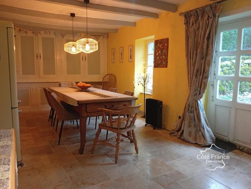 Villa - 192 m² - 7 pièces