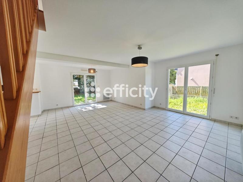 Maison - 90 m² - 6 pièces