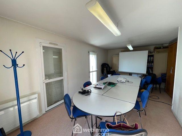 Maison - 170 m² - 11 pièces