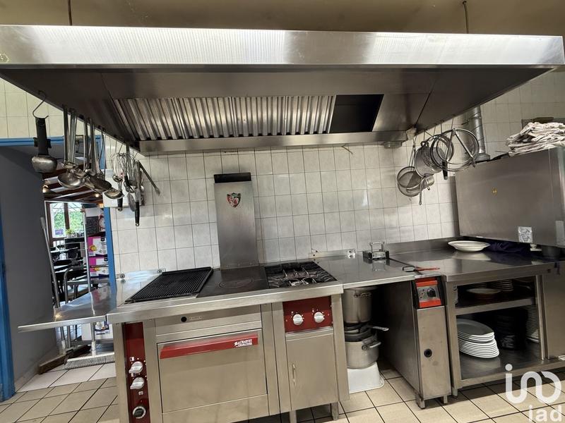 Local commercial - 200 m²