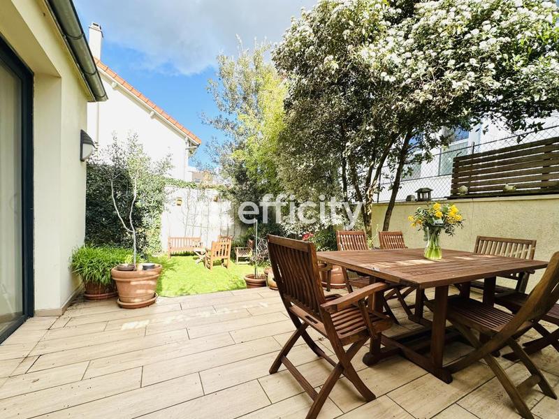 Maison - 145 m² - 5 pièces