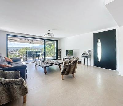 Maison - 130 m² - 4 pièces