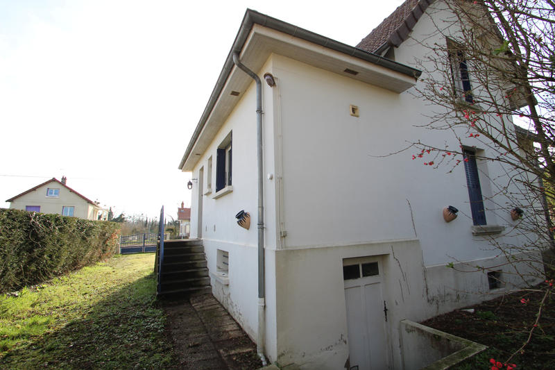 Maison - 97 m² - 5 pièces