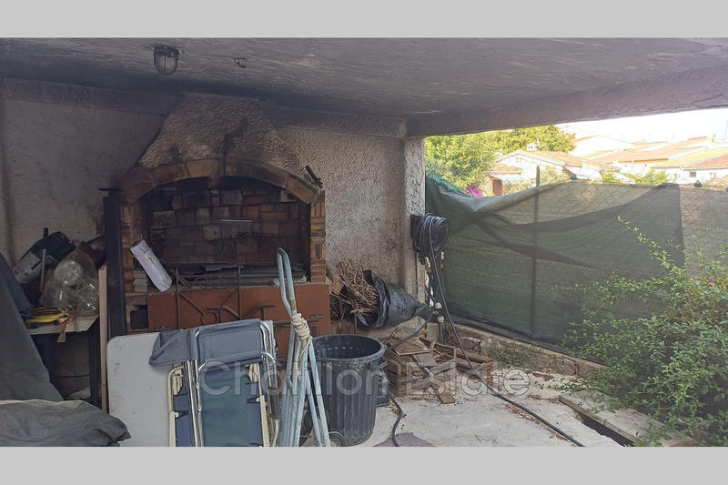 Maison - 280 m² - 10 pièces