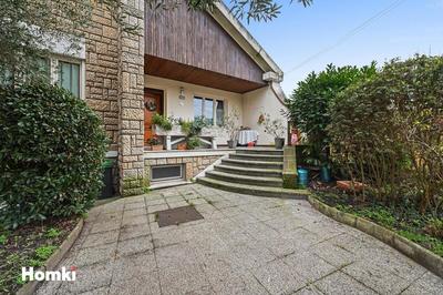 Maison - 174 m² - 6 pièces