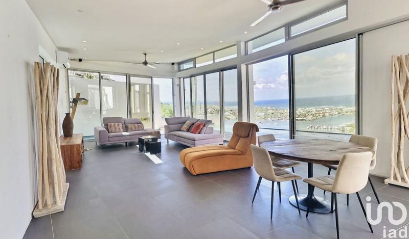 Maison - 200 m² - 5 pièces