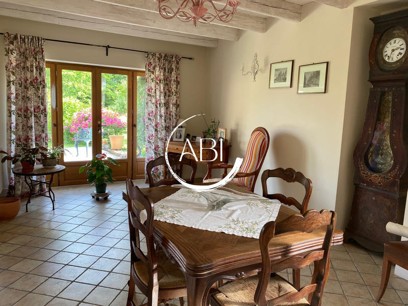 Maison ancienne - 160 m² - 7 pièces