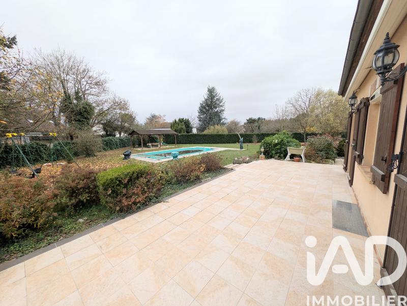 Maison - 201 m² - 7 pièces