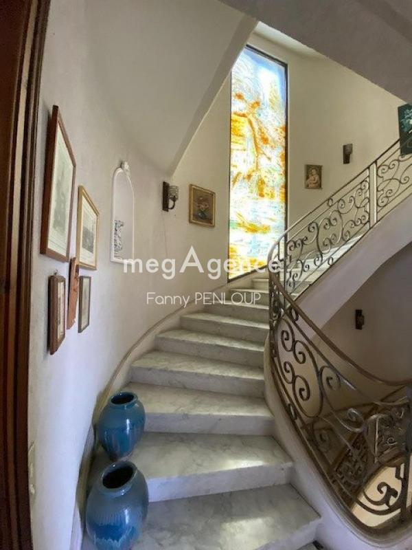 Maison - 200 m² - 8 pièces