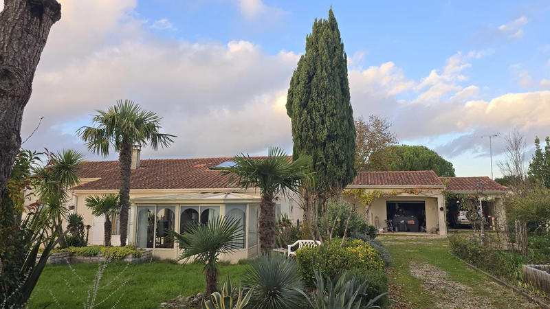 Maison - 184 m² - 8 pièces