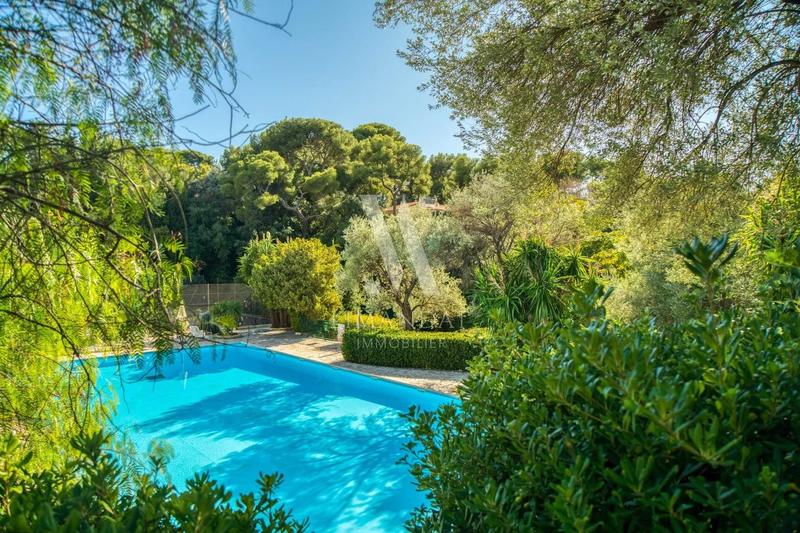 Appartement - 330 m² - 6 pièces