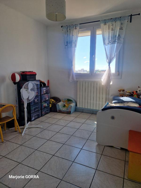 Appartement - 77 m² - 4 pièces