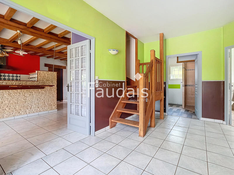 Maison - 198 m² - 8 pièces