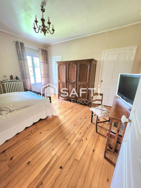 Villa - 328 m² - 7 pièces