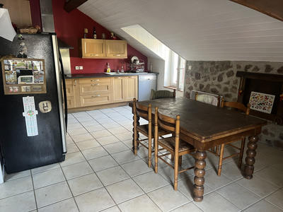 Appartement - 162 m² - 6 pièces