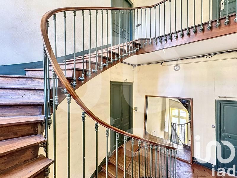 Appartement - 192 m² - 6 pièces