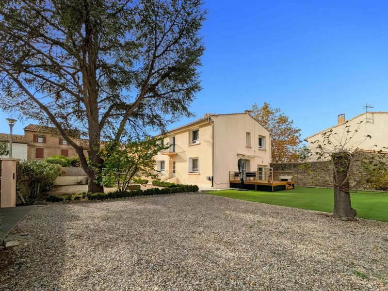 Maison - 150 m² - 5 pièces