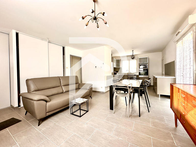 Maison - 88 m² - 5 pièces