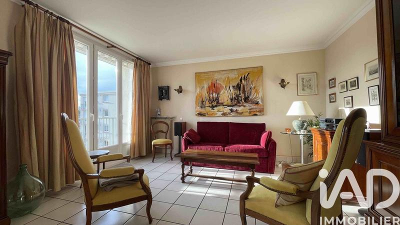 Appartement - 90 m² - 5 pièces