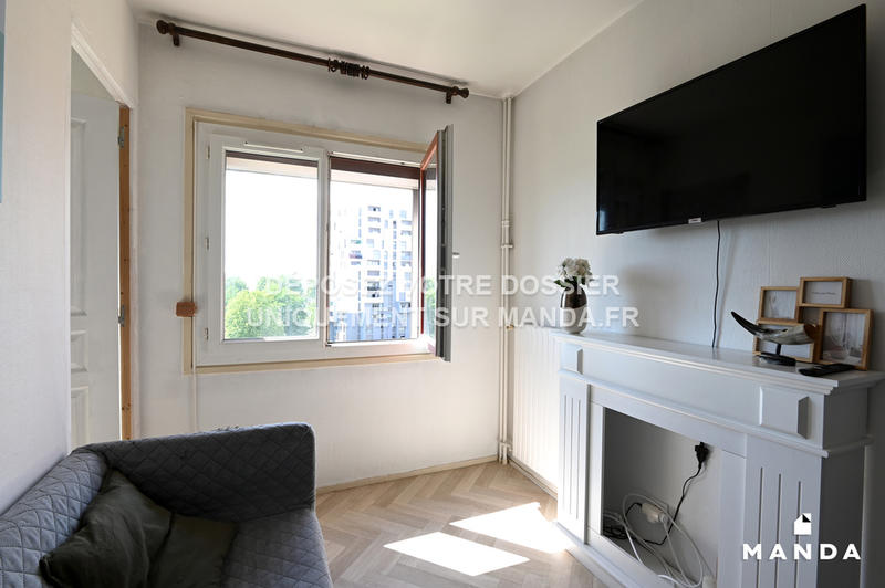 Chambre - 11 m² - 3 pièces