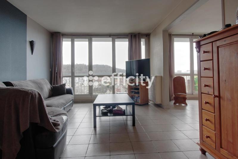 Appartement - 77 m² - 4 pièces