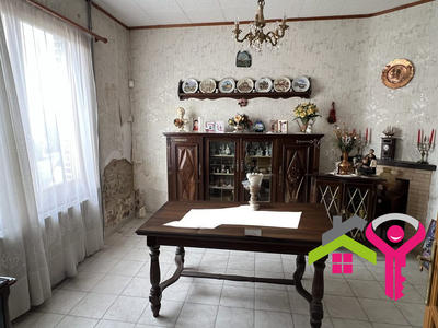 Maison - 90 m² - 4 pièces