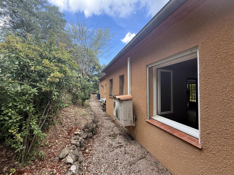 Maison - 104 m² - 4 pièces