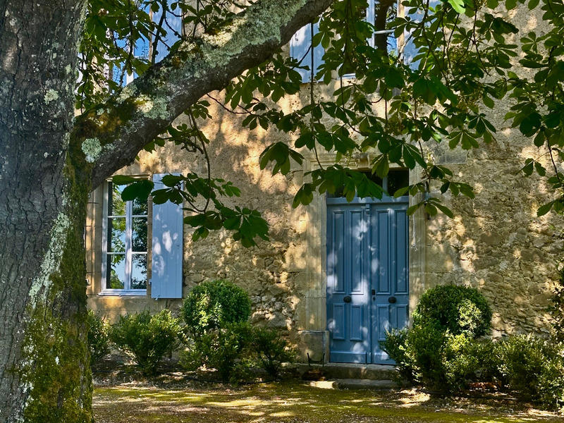 Propriété - 426 m² - 12 pièces