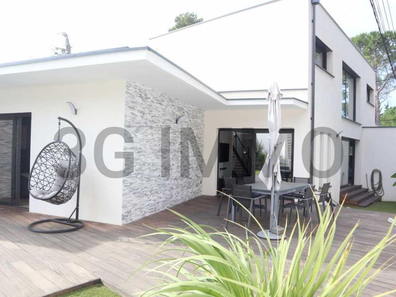 Maison contemporaine - 166 m² - 5 pièces