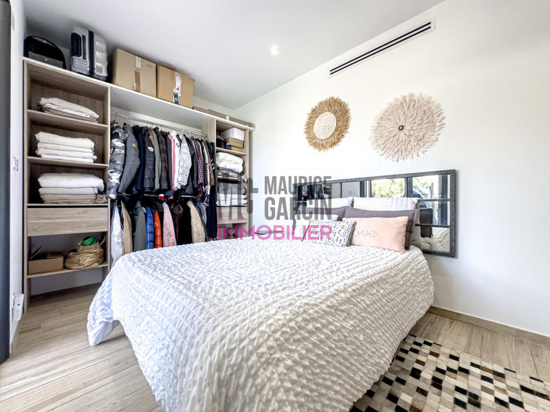 Maison - 205 m² - 5 pièces