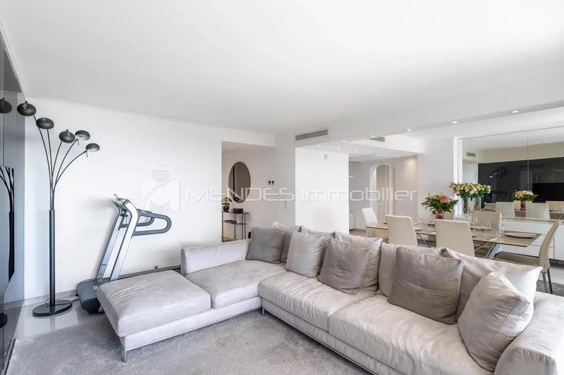 Appartement - 106 m² - 4 pièces