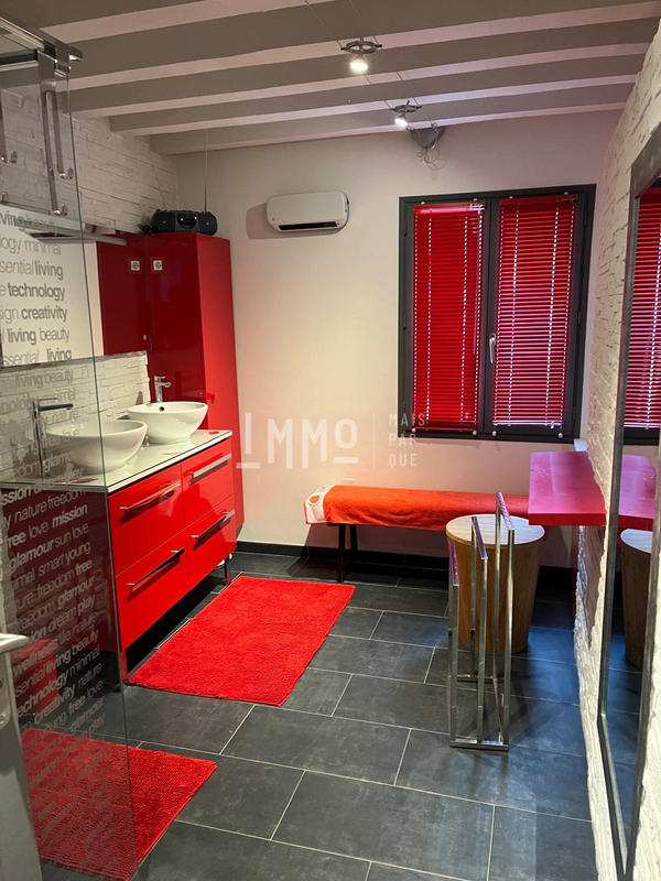 Villa - 273 m² - 11 pièces