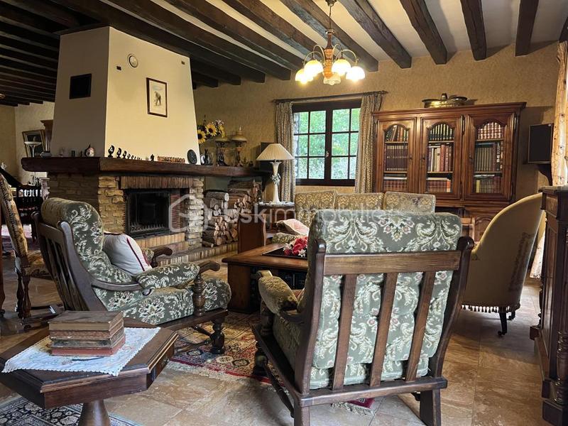 Maison - 232 m² - 8 pièces