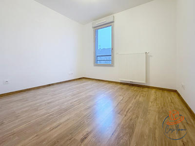 Appartement - 90 m² - 4 pièces