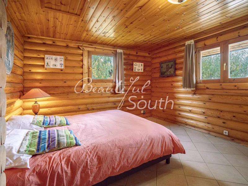 Châlet - 288 m² - 7 pièces