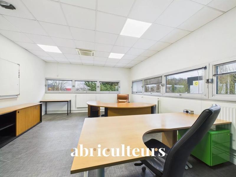 Bureau - 310 m² - 1 pièce