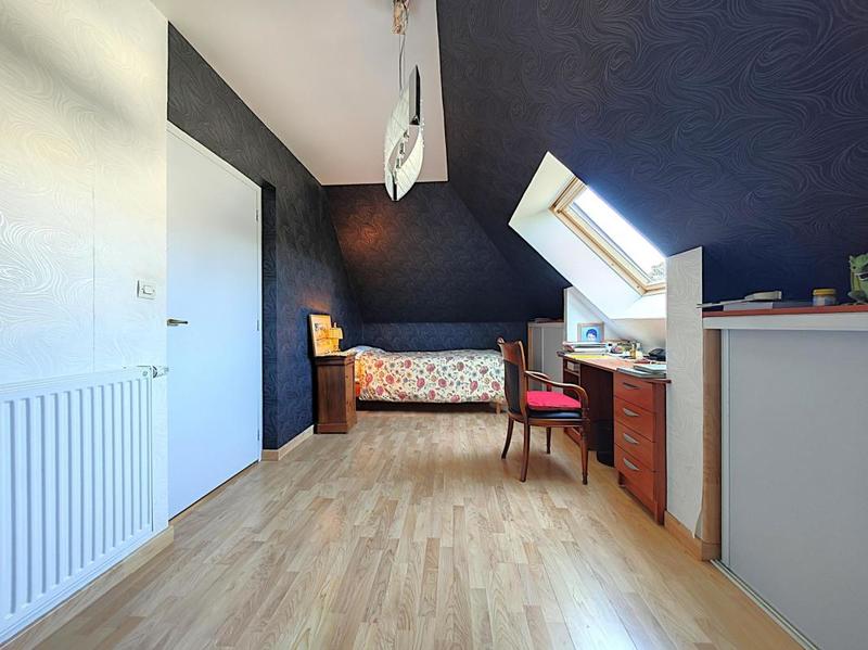 Maison - 360 m² - 15 pièces