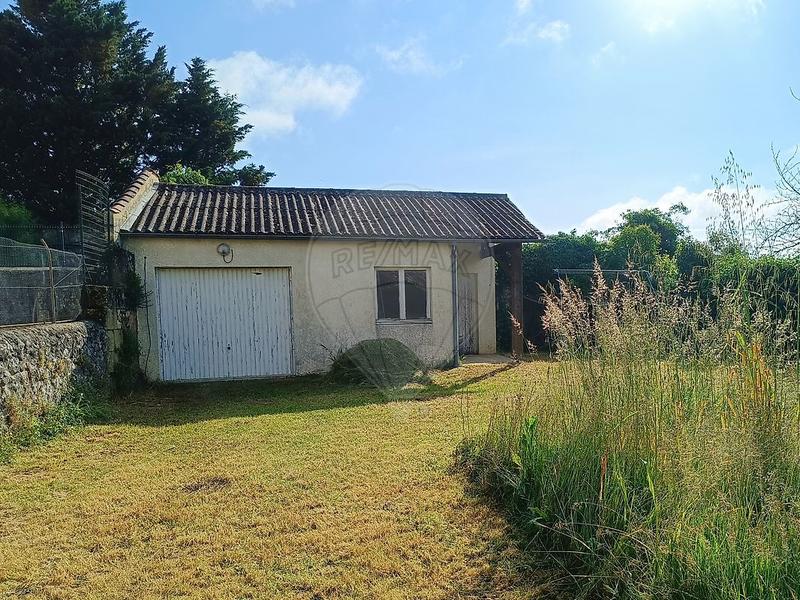 Maison - 185 m² - 8 pièces