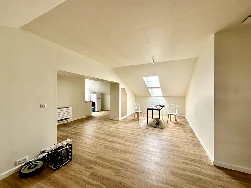 Appartement - 240 m² - 8 pièces