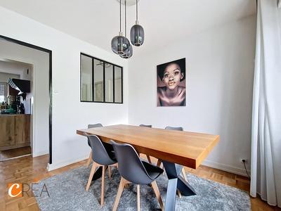 Appartement - 80 m² - 4 pièces