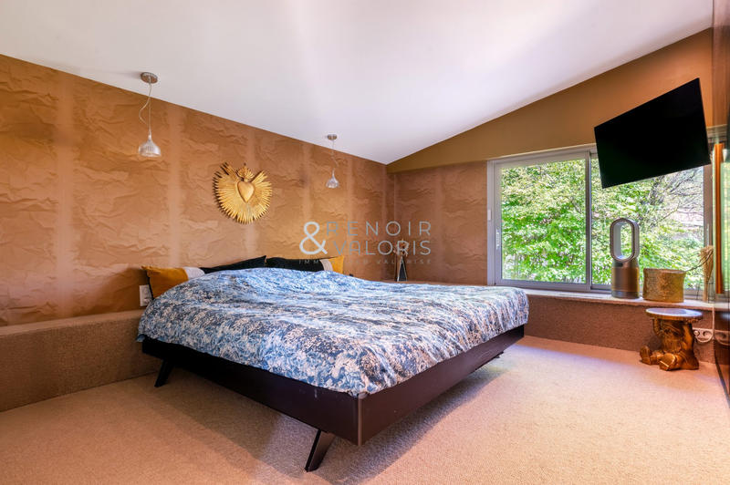 Villa - 316 m² - 6 pièces