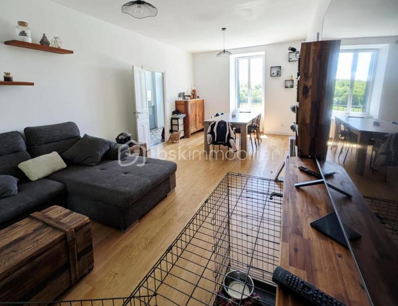 Propriété - 210 m² - 5 pièces